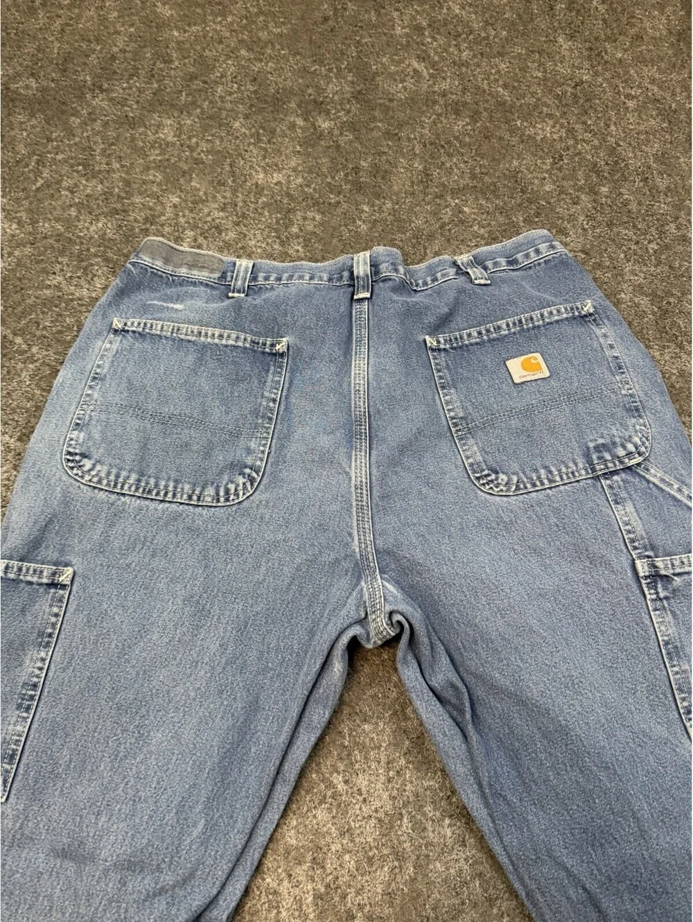 Carhartt B11 Dungaree Fit Carpenter Jeans Men’s 36X32 Light Wash Work Jeans.